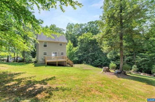 2 Riverside Dr, Bybee VA  22963-2021 exterior