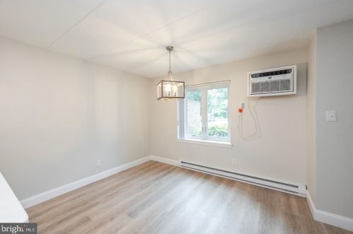 200 Campbell Cir, Downingtown, PA 19335-3241