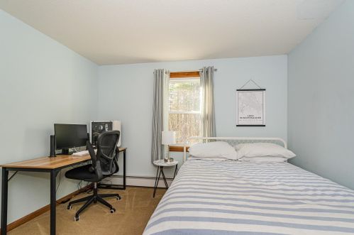 30 Porcupine Cir, Salem NH  03079-2868 exterior