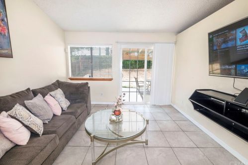 1860 Overland St, Colton CA  92324-6304 exterior