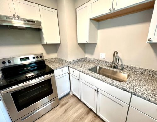 1183 Hempstead Dr, Cincinnati, OH 45231-4653
