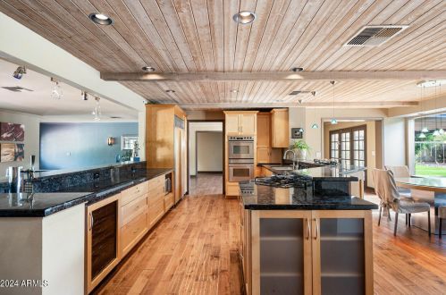 7039 Mcdonald Dr, Scottsdale AZ 85253-5406 exterior