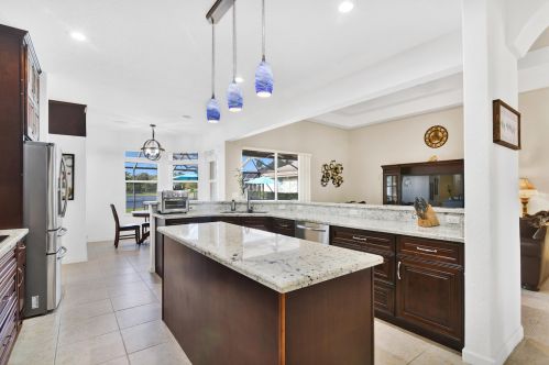 7219 Serrano Ter, Delray Beach FL  33446-2200 exterior