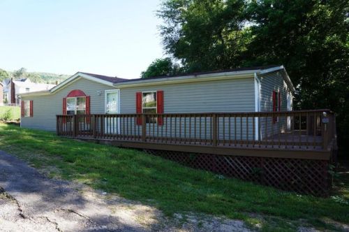 19459 Main St, Lithia, VA 24066-5103