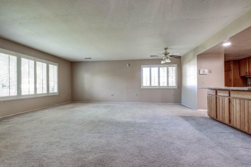 145 Rainier Cir, Vacaville CA  95687-3309 exterior