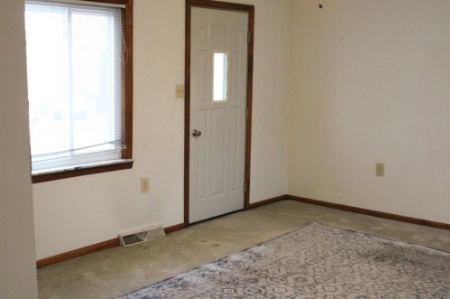 1216 Ridge Ave, Latrobe, PA 15650-1949