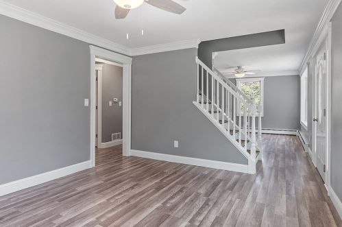 1 James St, Derry NH  03038-4525 exterior
