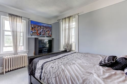 225 Fulton St, Westbury NY  11590-3028 exterior