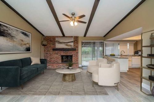 7624 Four Winds Dr, Fort Worth, TX 76133-7566