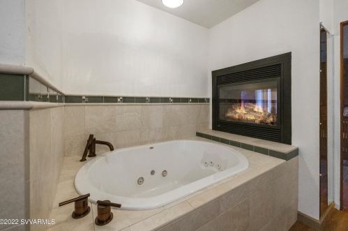 110 Sage Dr, Sedona AZ 86336-7080 exterior