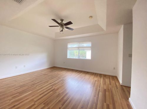 17037 39th St, Hollywood FL  33027-4615 exterior