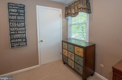614 Westwind Dr, Berwyn PA  19312-1144 exterior