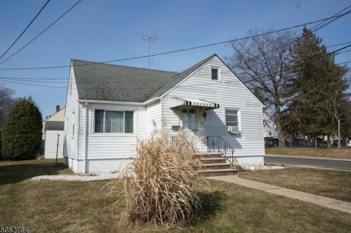 1126 Chestnut St, Roselle, NJ 07203-2564