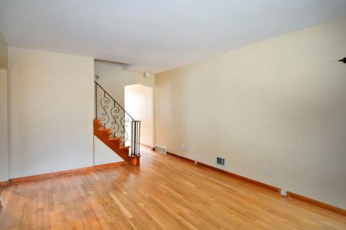 1321 Brookline Blvd, Pittsburgh, PA 15226-1942