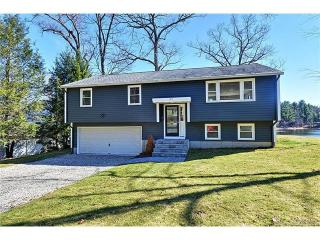 34 Westside Blvd, Unionville, CT 06013-2524