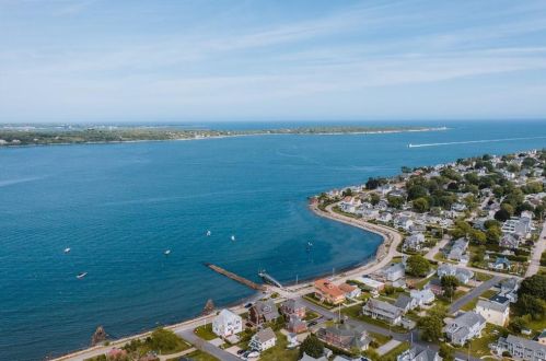 46 King Philip Rd, South Kingstown RI  02882-1102 exterior