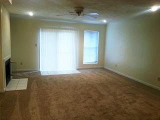 2105 Claremont Ln, Tallahassee FL  32301-3338 exterior