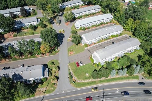 3269 Main St, Waterbury CT  06705-3458 exterior