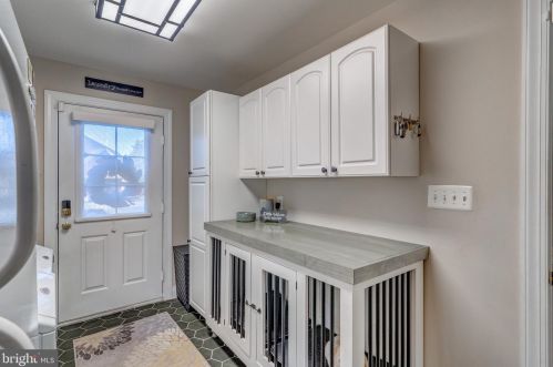 18292 St Georges Ct, Leesburg VA  20176-7421 exterior