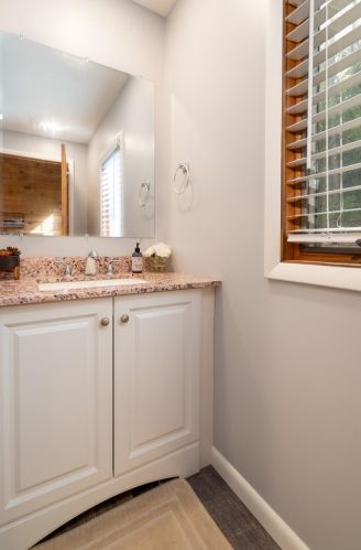 10871 Sand Run Rd, New Haven OH  45030-8946 exterior