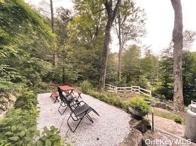 27 Seventh Rd, Greenwood Lake NY  10925-2551 exterior