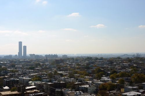 100 Manhattan Ave, Union City NJ  07087-5240 exterior