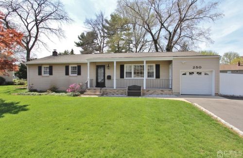 250 Pierce St, South Plainfield, NJ 07080-4425