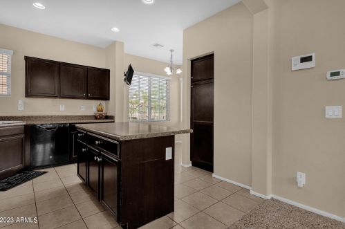 2222 77th Dr, Phoenix AZ  85035-5112 exterior