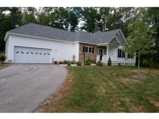 9 Mercury Dr, Londonderry, NH 03053-3542