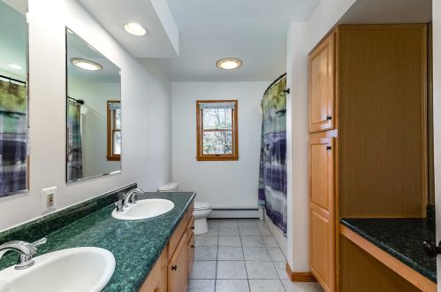 33 Gail Ln, Poughquag NY  12570-5034 exterior