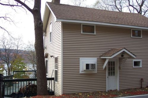 5674 Lake Rd, Honeoye, NY 14471-9664