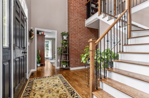 101 Oakridge Trl, Evans City, PA 16033-9529