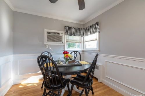 420 Clement Ave, Floral Park NY  11003-3320 exterior