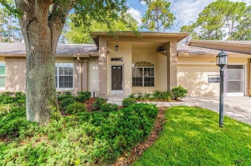 18423 Bent Pine Dr, Port Richey, FL 34667-5717