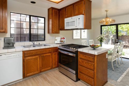 952 Edwards Ave, Santa Rosa CA  95401-4262 exterior