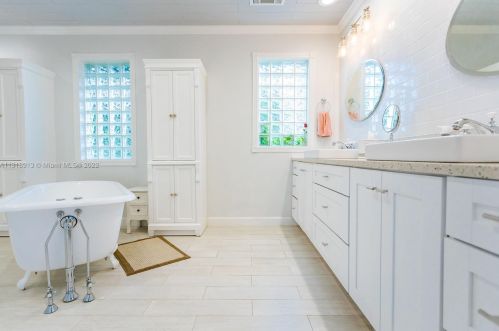 16745 Wiltshire Dr, Town Of Loxahatchee Groves FL  33470-4060 exterior