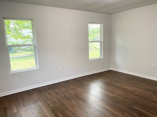 705 Main St, Greenville TX  75401-2027 exterior