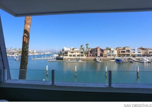 80 Montego Ct, San Diego CA 92118-3253 exterior