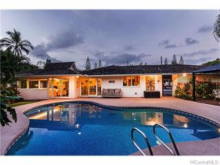 928 Kamahele Pl, Kailua, HI 96734-3322