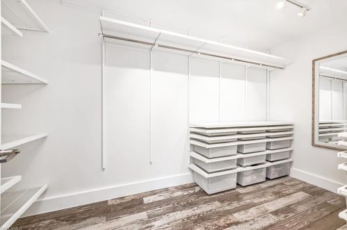 2500 County Barn Rd, Naples FL  34112-7416 exterior