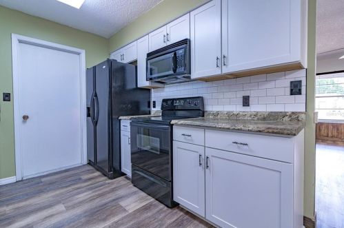 11625 129th Ln, Ocklawaha FL  32179-5096 exterior