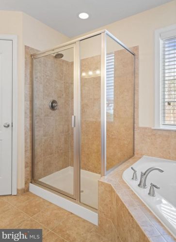 15340 Wits End Dr, Woodbridge VA  22193-5889 exterior