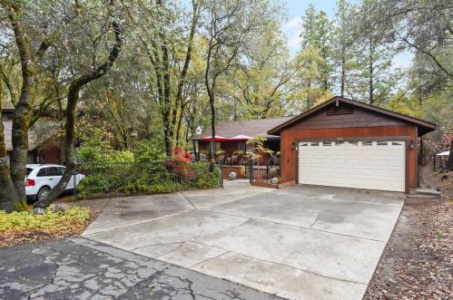 17826 Oriole Ct, Lake Wildwood, CA 95946-9678
