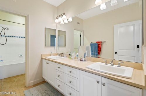 31 Tall Cedars, Irvine CA  92620-3669 exterior