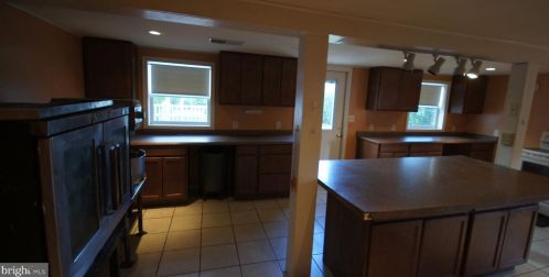 9 16th St, Camp Hill PA  17011-4801 exterior