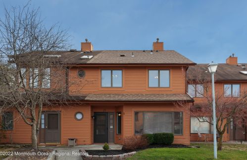 18 English Ln, Bricktown NJ  08724-2066 exterior