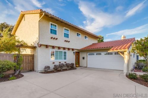 7060 Dennison St, San Diego CA 92122-2431 exterior