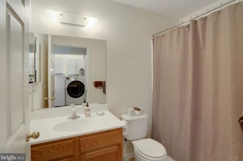 15 Meadowview Dr, Pilesgrove NJ  08098-2539 exterior