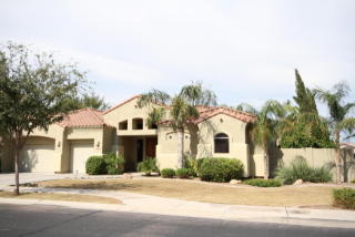 270 Sparrow Dr, Chandler, AZ 85286-7758