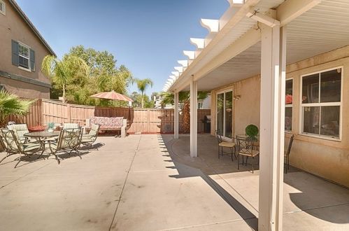 19515 Palomar St, Lake Elsinore CA  92530-6393 exterior